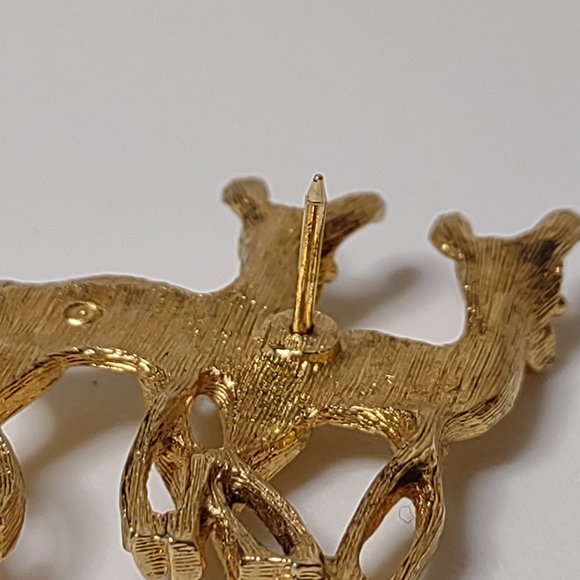 Gold Tone Deer Pin With Faux Pearl Tails - Picture 12 of 14